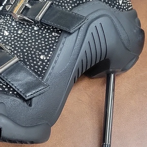SOLD 🚨AZALE A WANG Black Studded Women's High Heel Boots - Picture 4 of 8